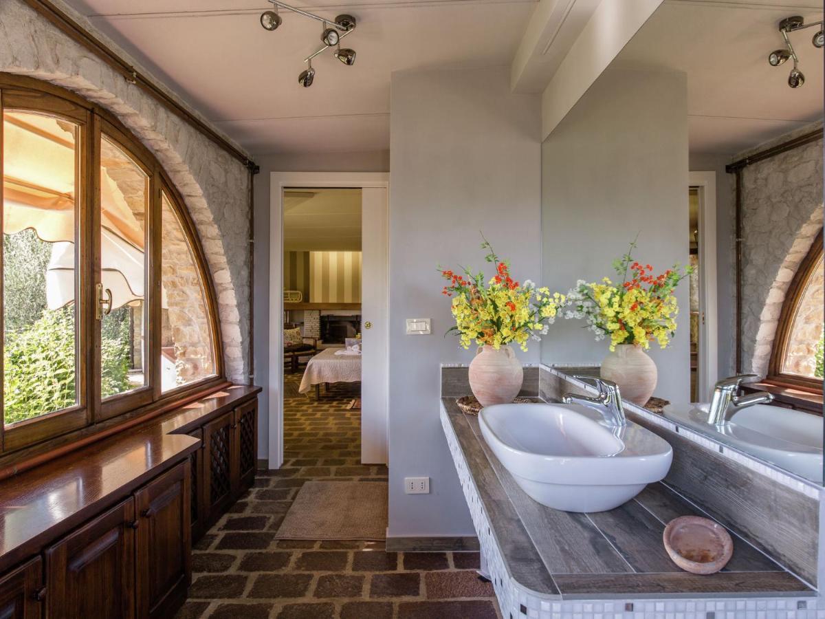 Belvilla By Oyo Stunning Villa With Swimming Pool Castiglion Fiorentino Exteriör bild
